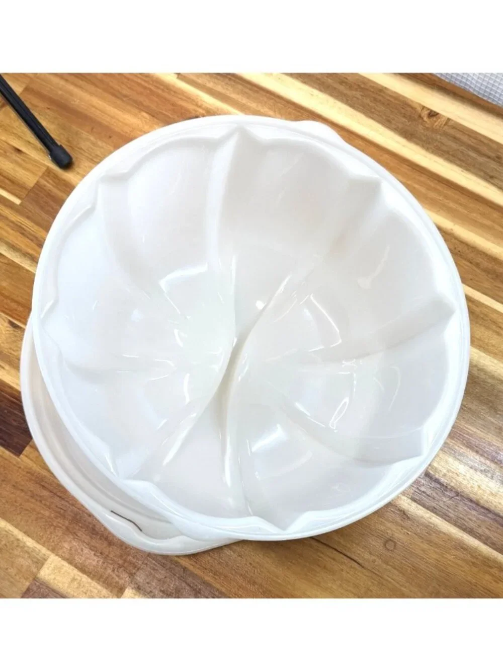 Vintage Gelatin Mold Set / storage container White Retro